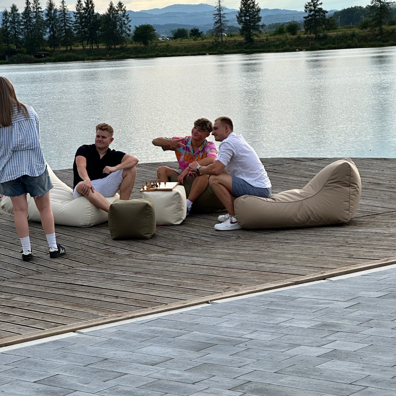 Pouf Poltrona a Sacco Chaise Longue Lettino in Poliestere Impermeabile