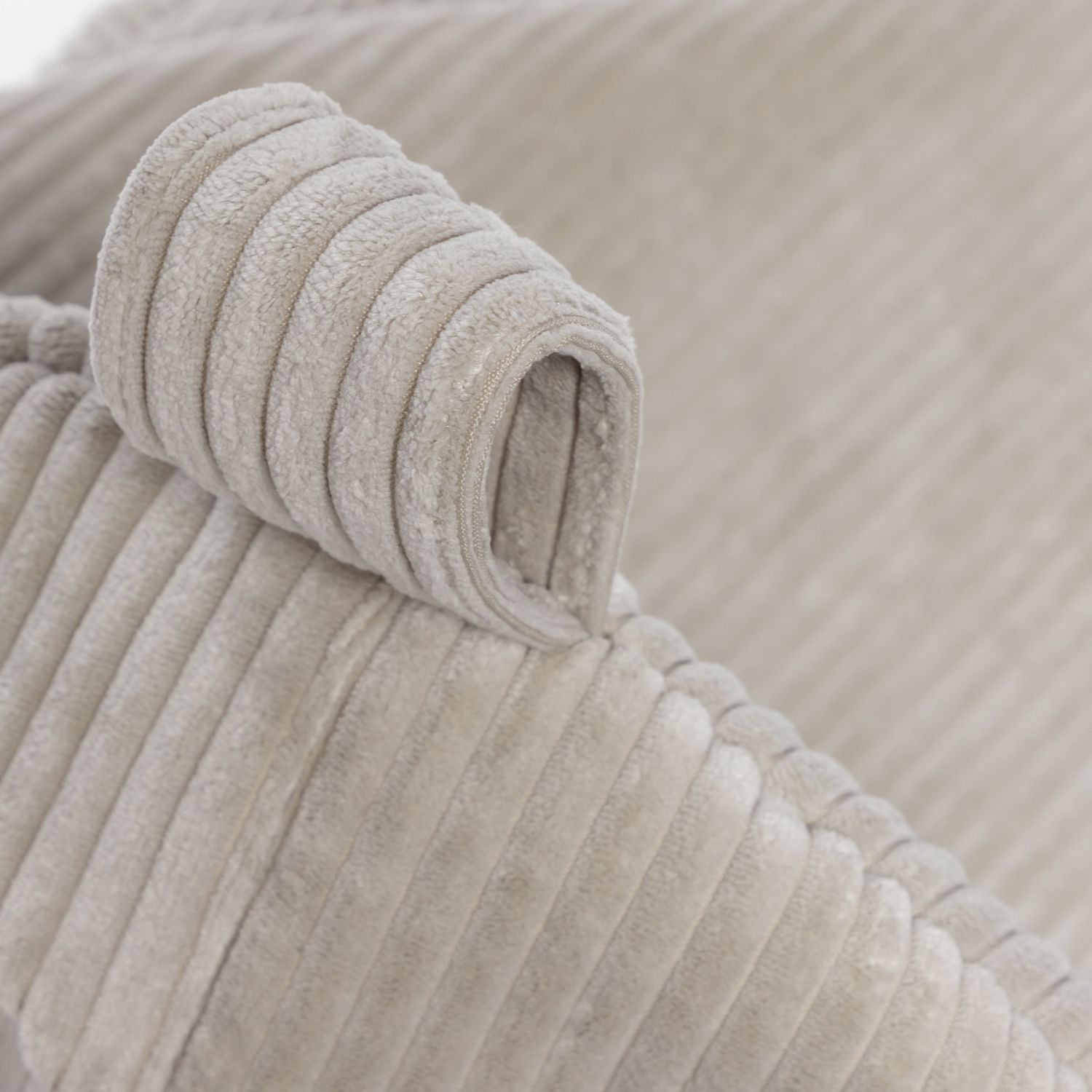 Yoko Pouf Poltrona Sacco In Velluto Cuscino e Maniglia Inclusi
