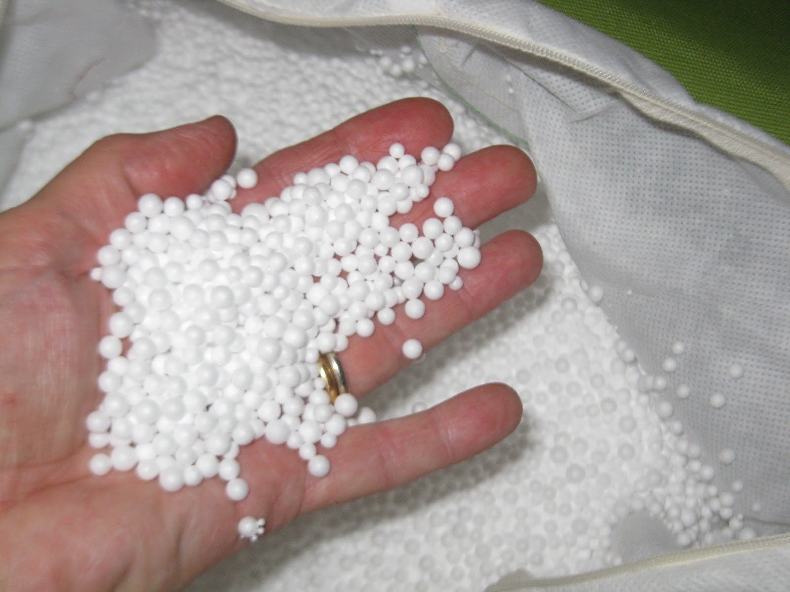 RICARICA PERLE DI POLISTIROLO PER POUF