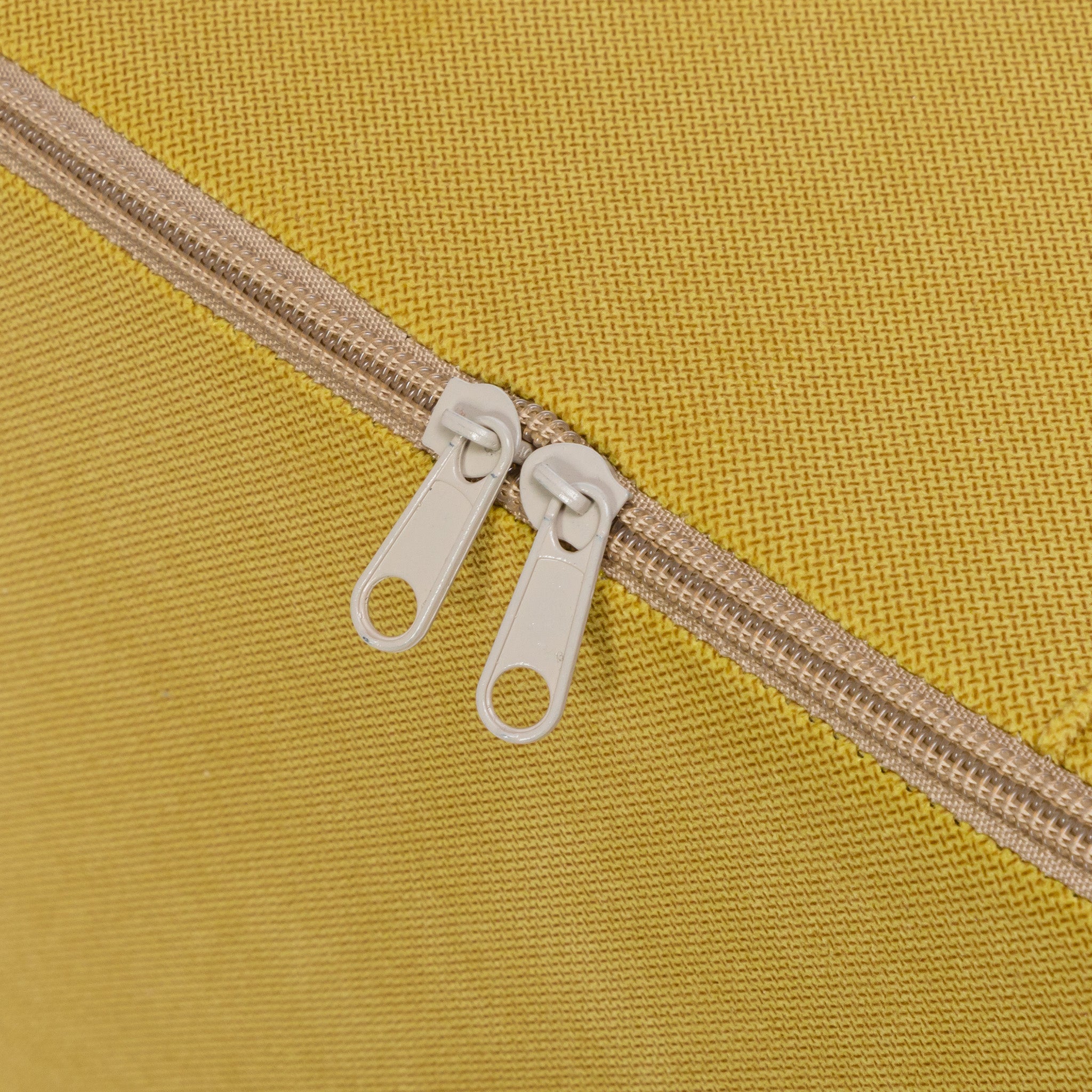 Poggiapiedi Block in Microfibra