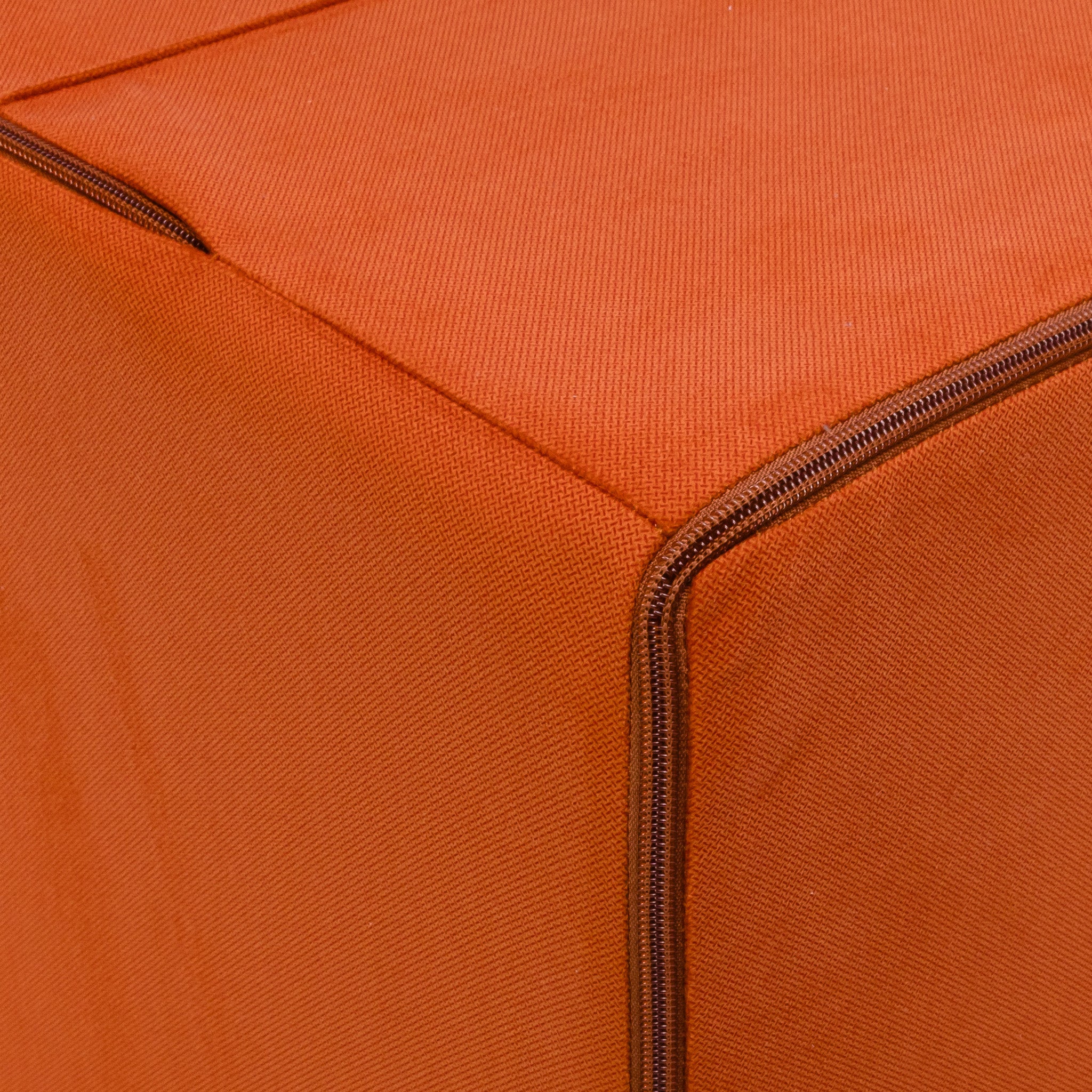 Poggiapiedi Block in Microfibra