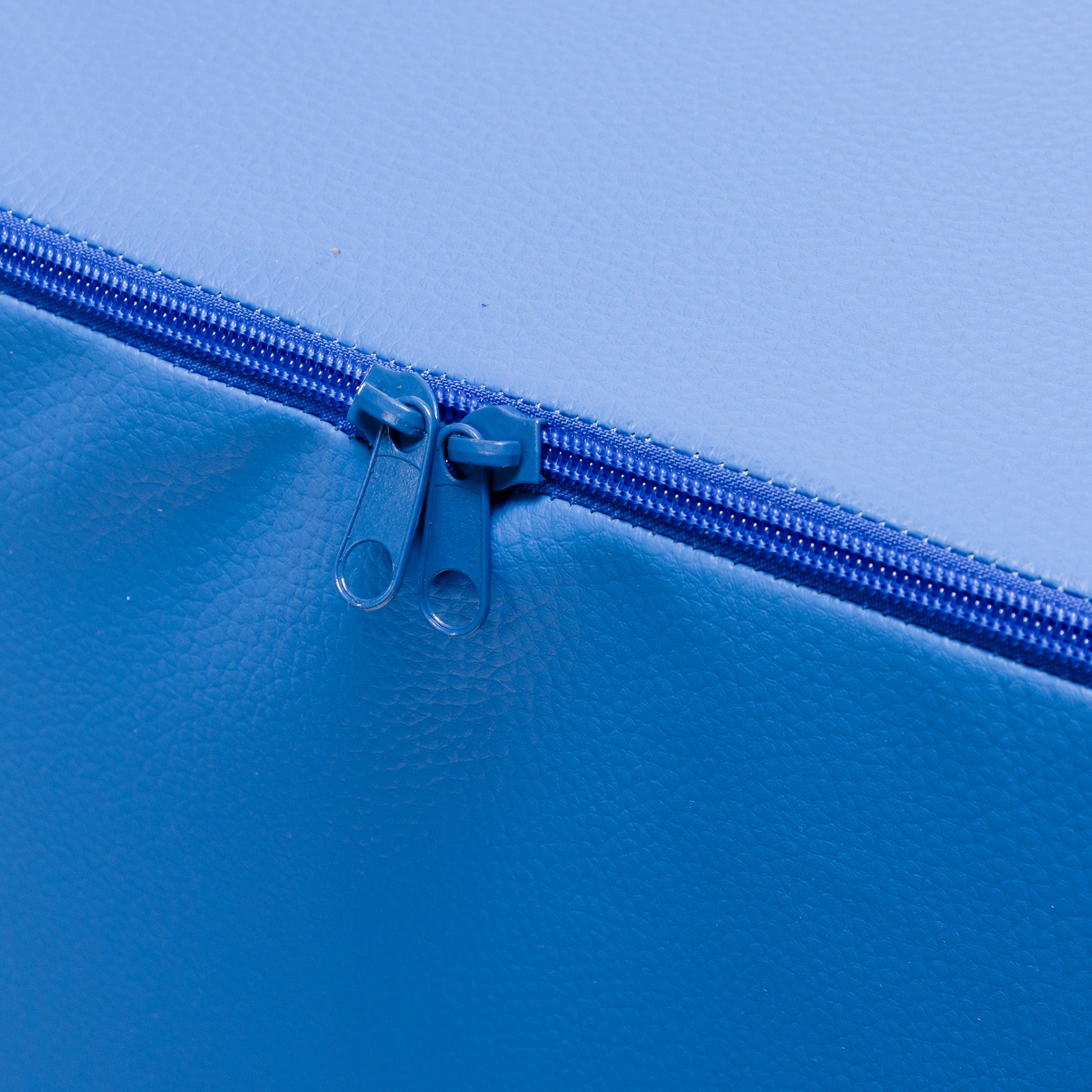 Poggiapiedi Block in Ecopelle