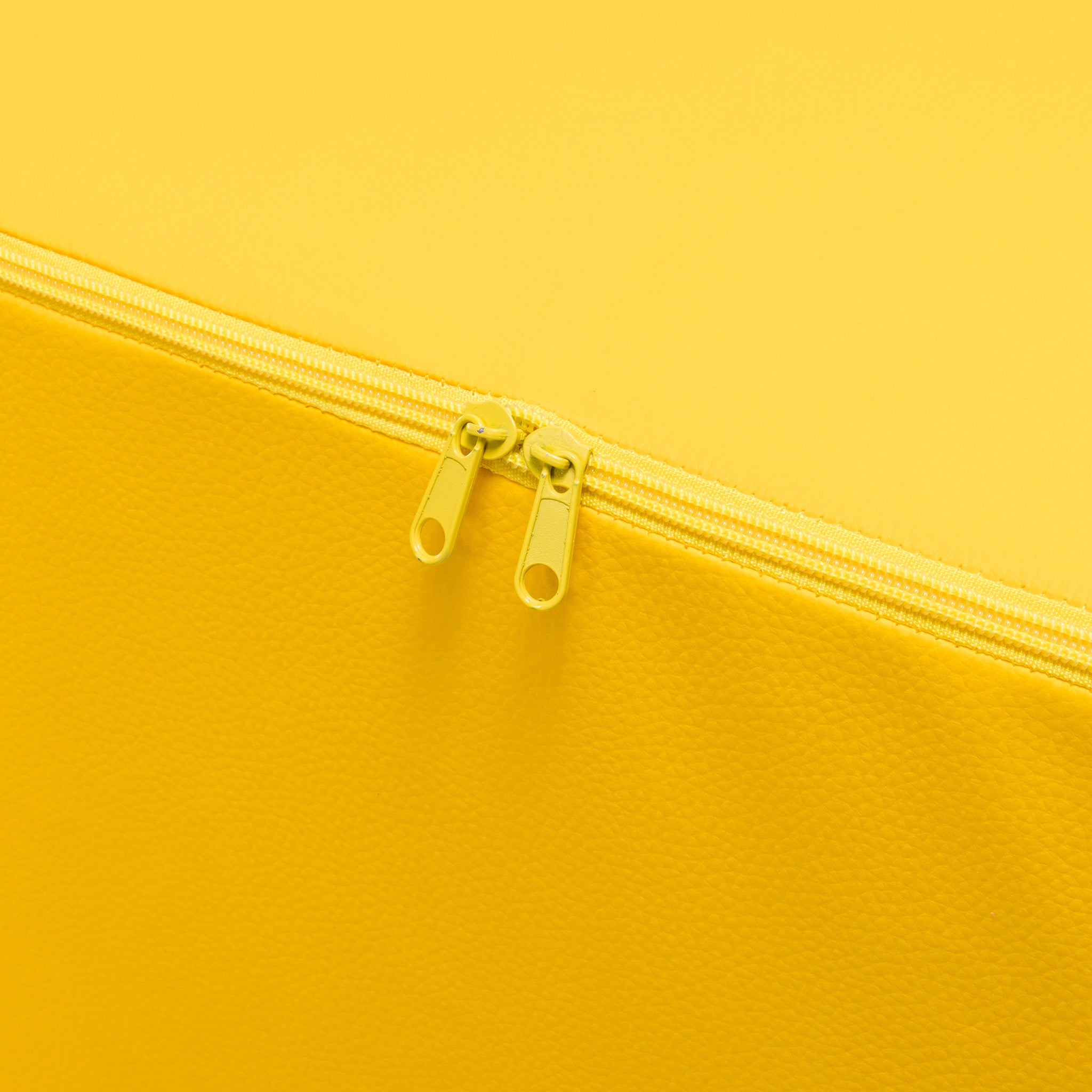 Poggiapiedi Block in Ecopelle