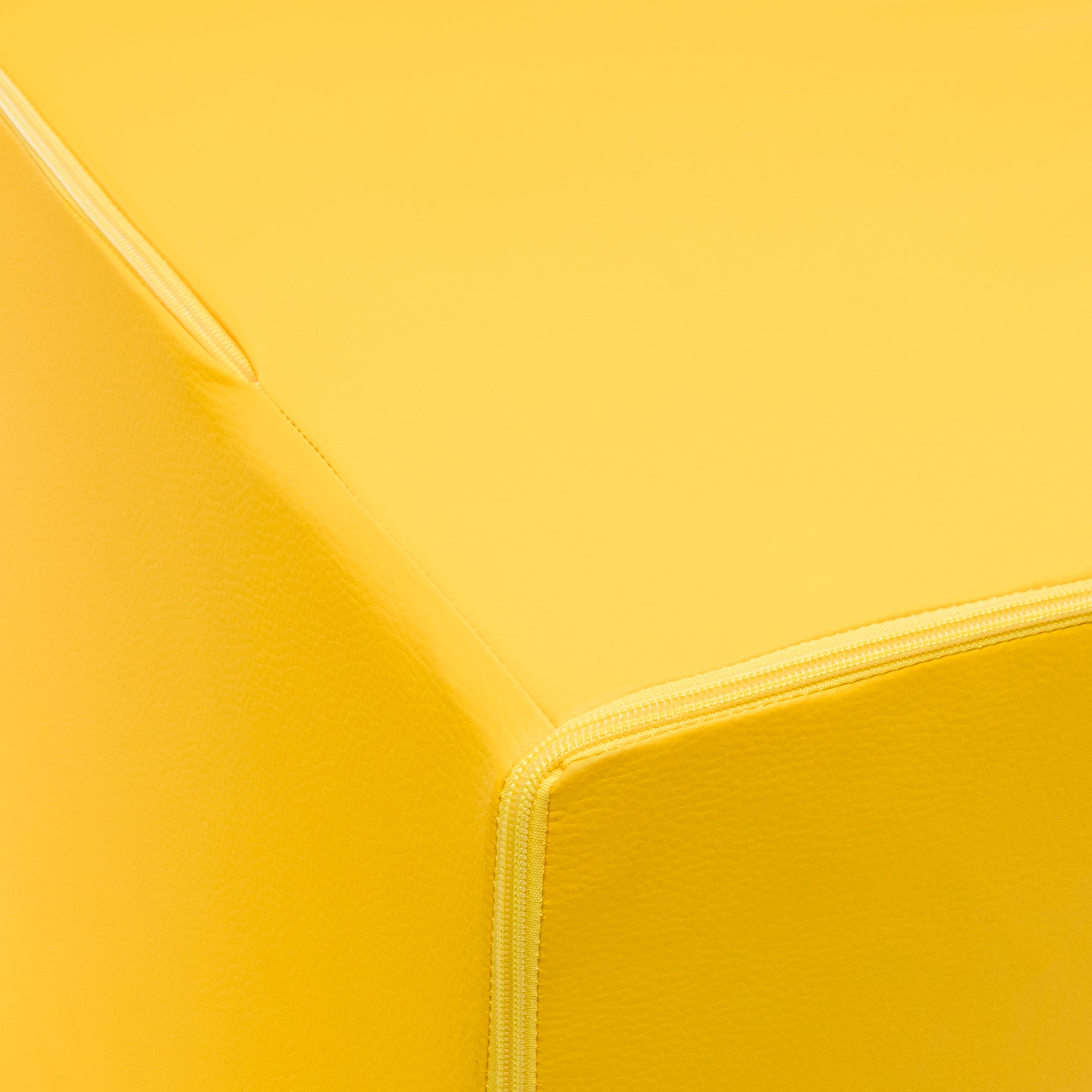 Poggiapiedi Block in Ecopelle