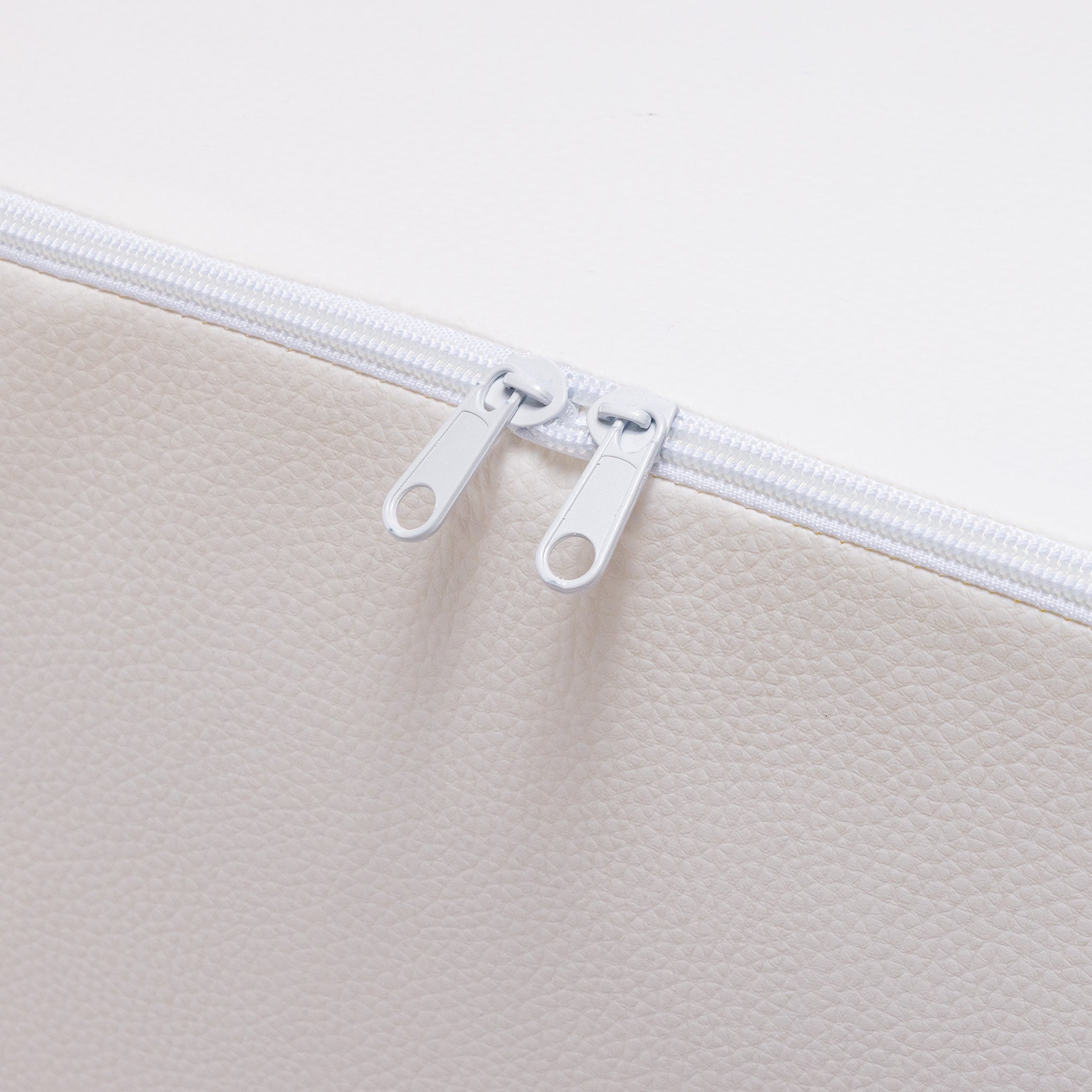 Poggiapiedi Block in Ecopelle