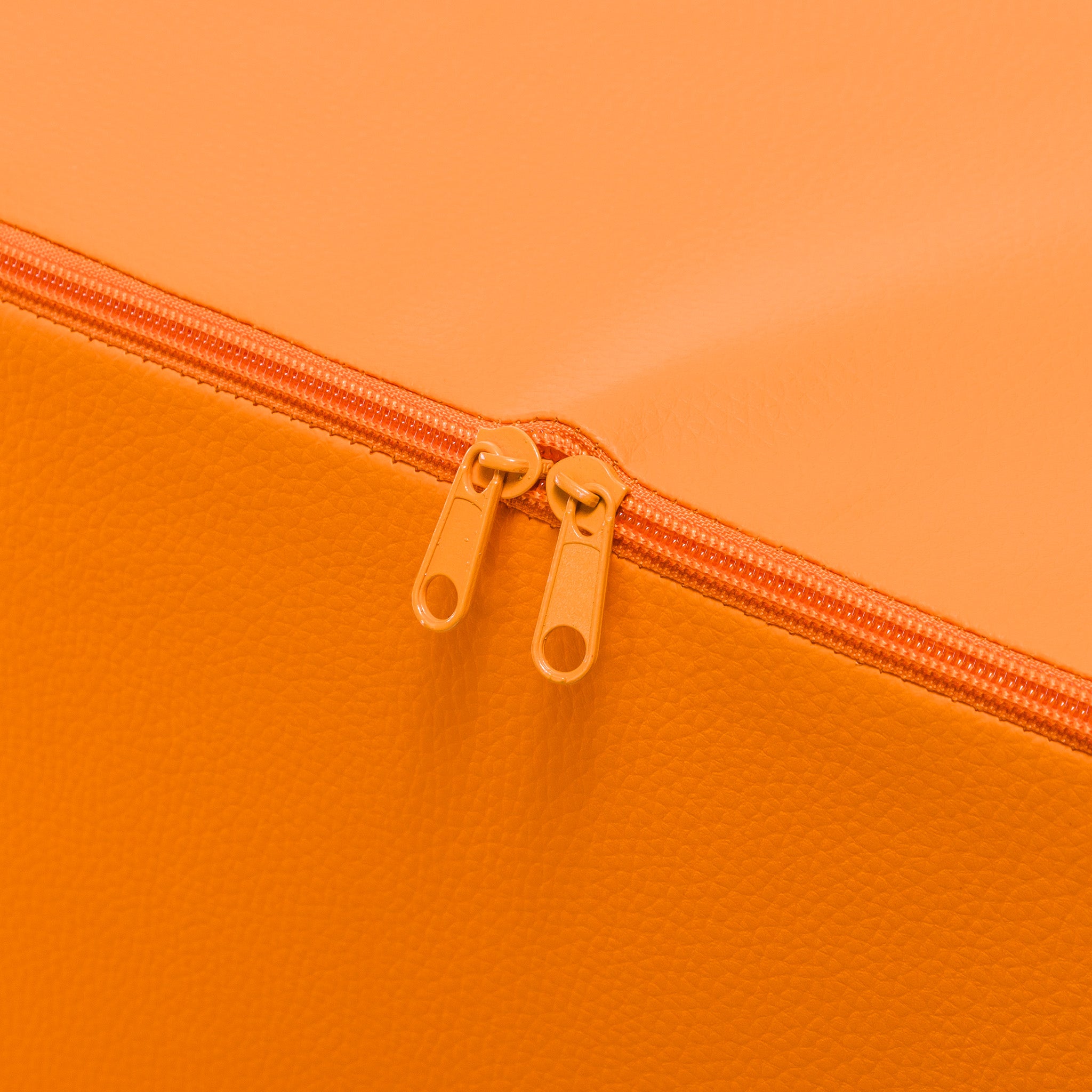 Poggiapiedi Block in Ecopelle