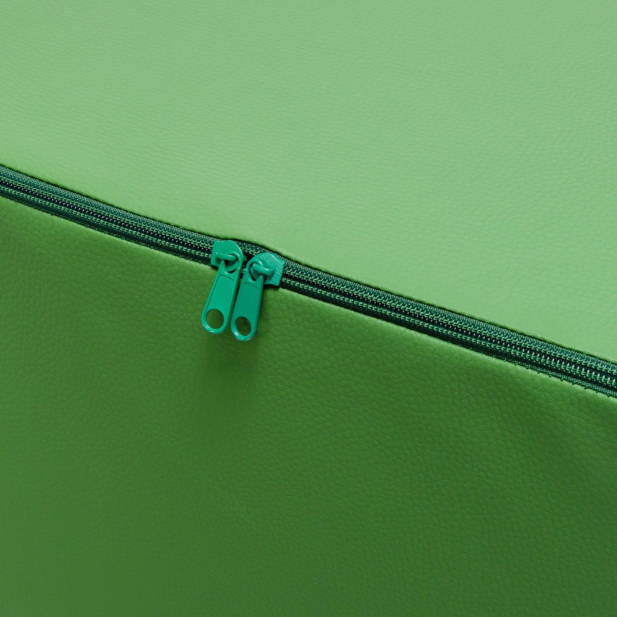 Poggiapiedi Block in Ecopelle