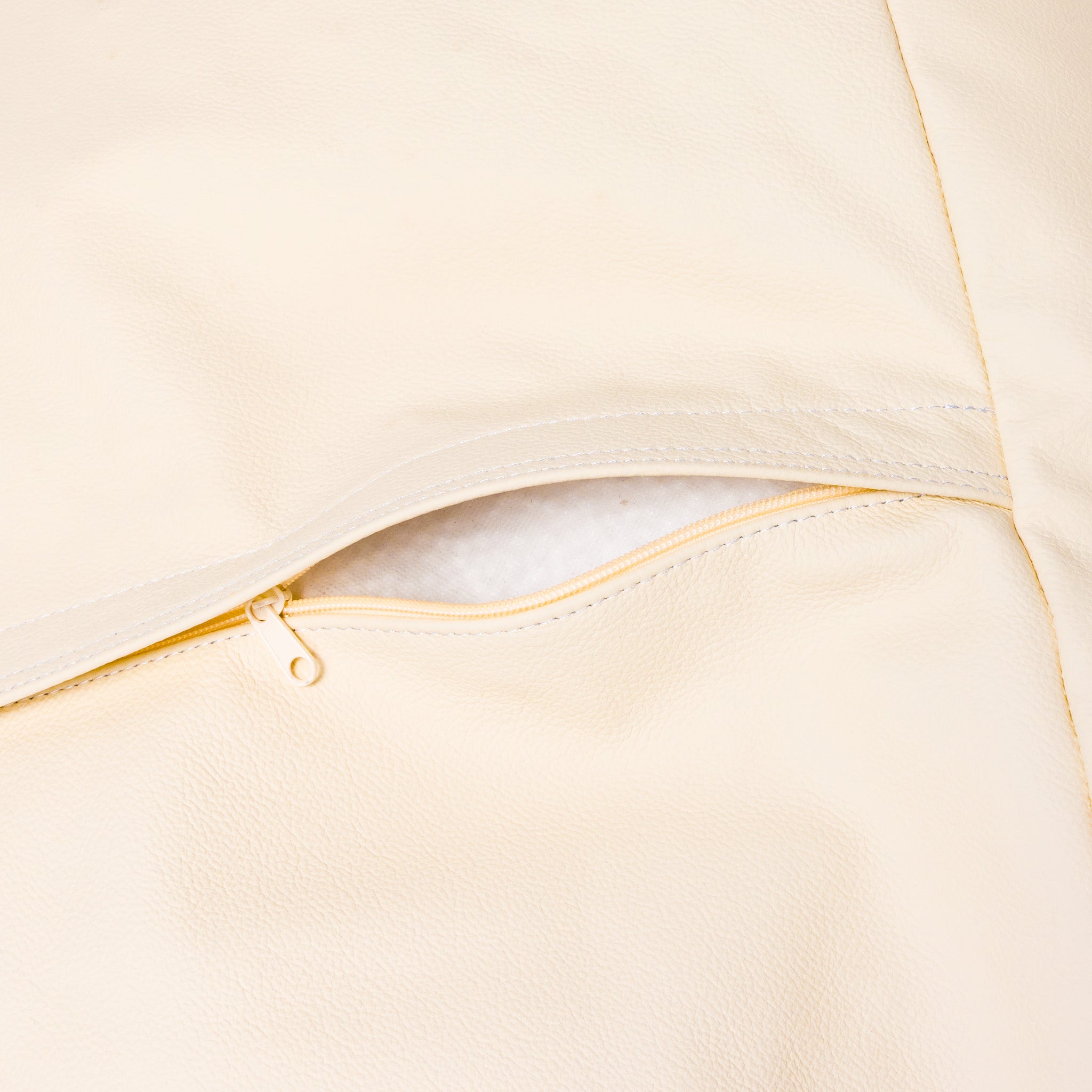Poltrona Mini Keiko in pelle pienofiore