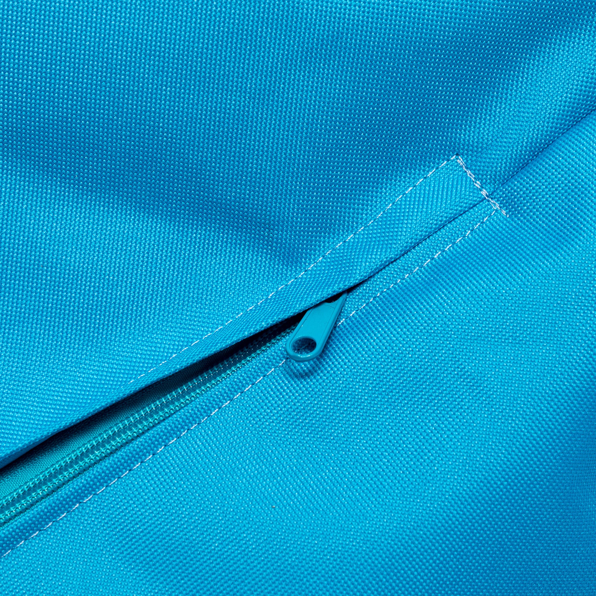 Poltrona Solid in Poliestere