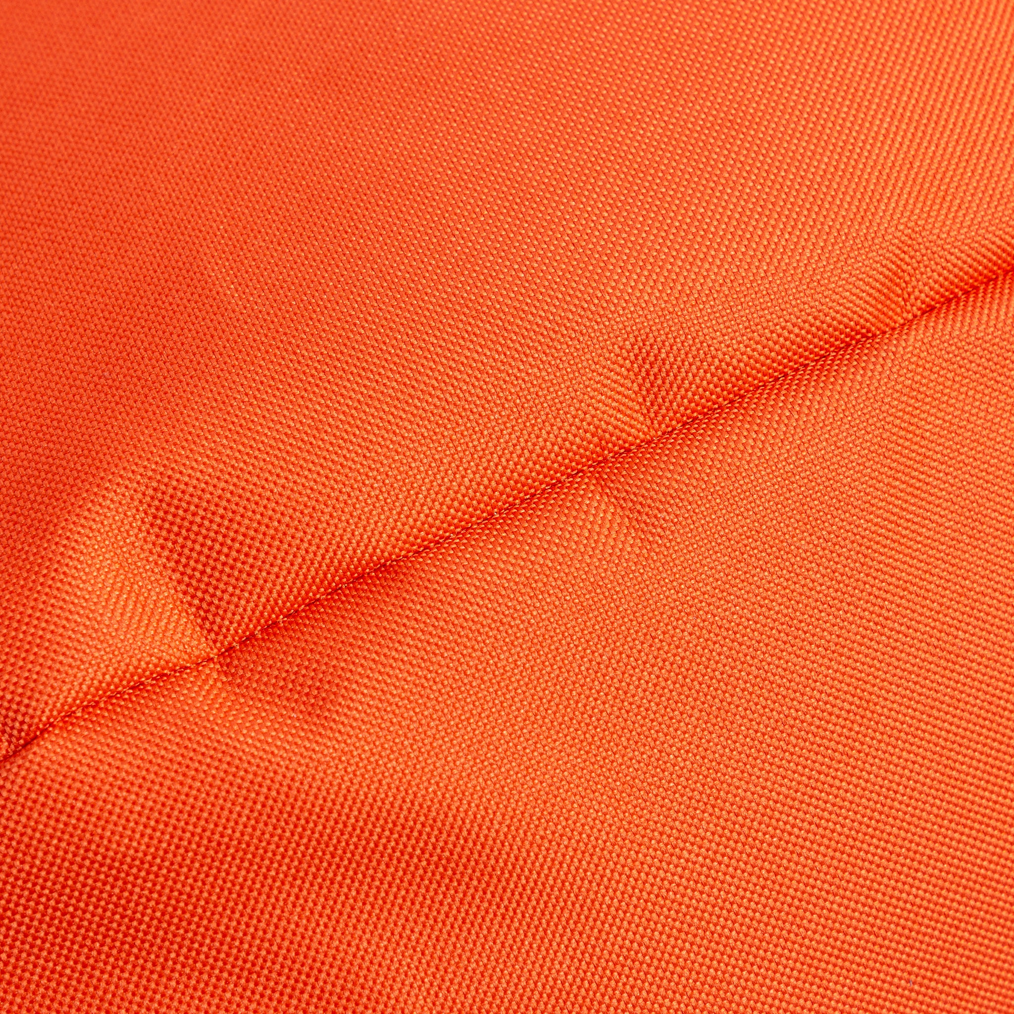 Poltrona Solid in Poliestere