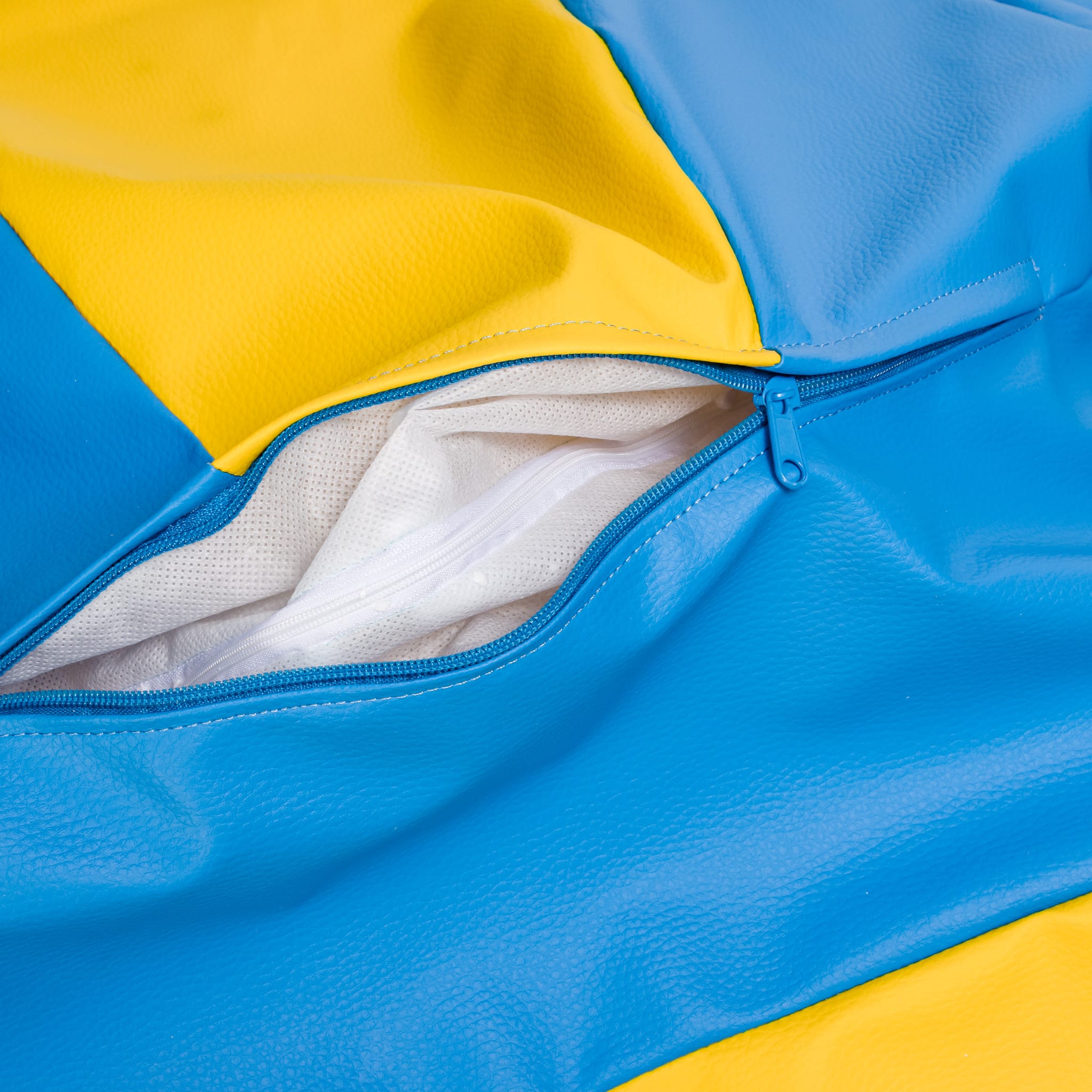 Pouf Volleyball in Ecopelle