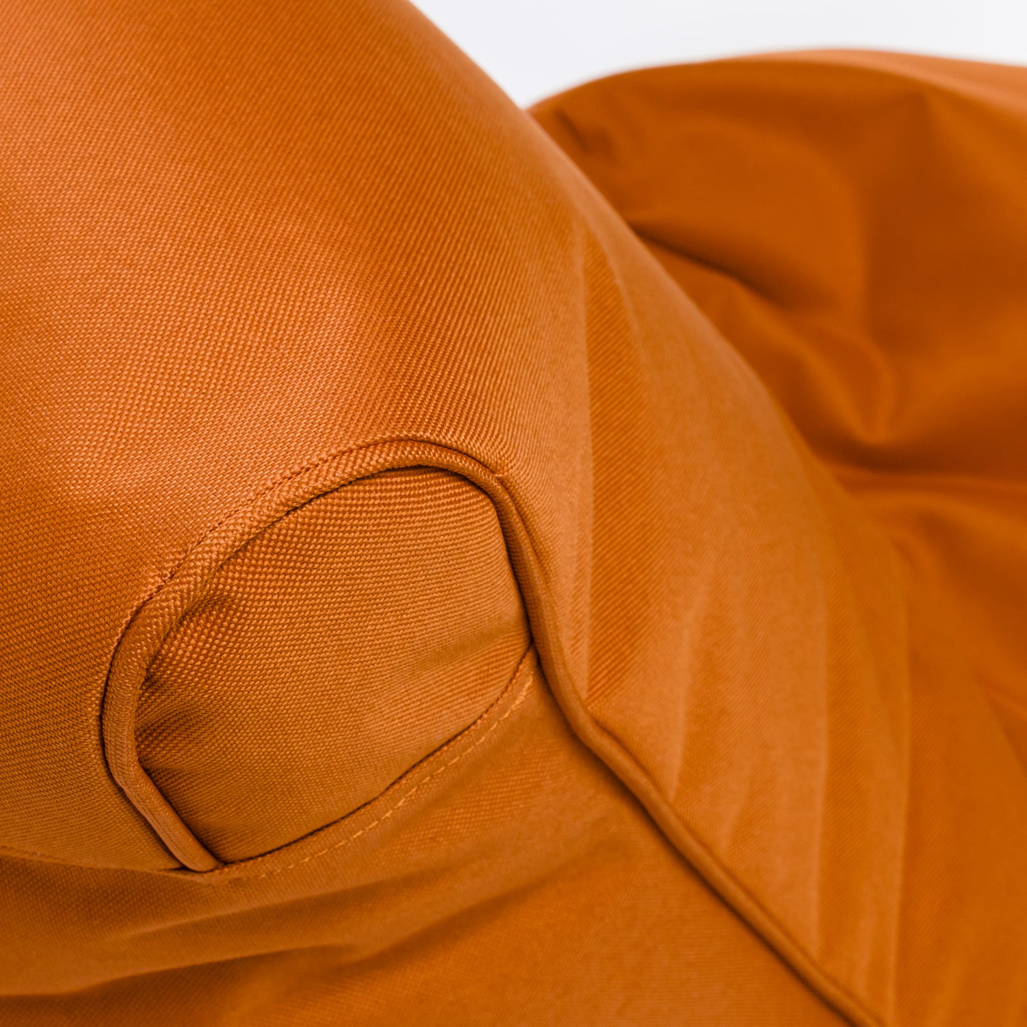 Poltrona Seat S in Poliestere